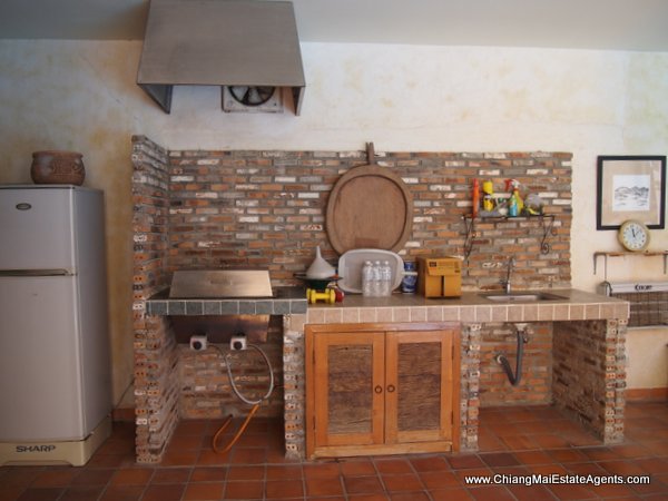 Beautiful Home with Pool For Rent