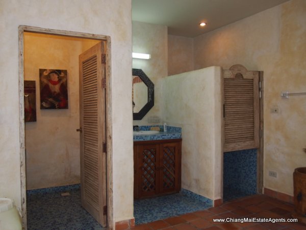 Beautiful Home with Pool For Rent