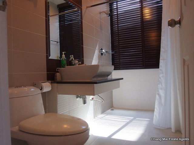 Very Nice 2 Bedroom Condo for Rent