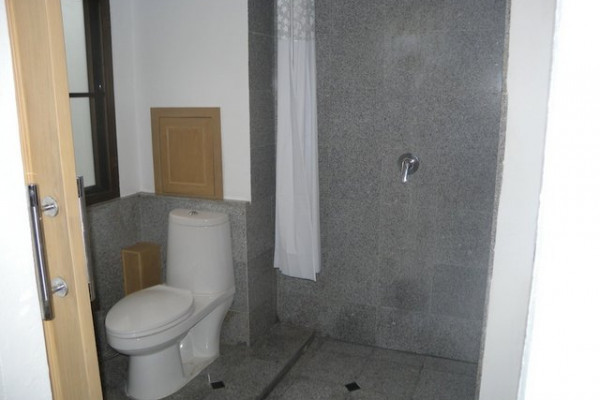 Stylish Condo on Thapae Road For Rent