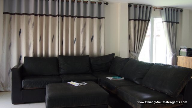 Beautiful Lakeside Home for Sale in Thippirom