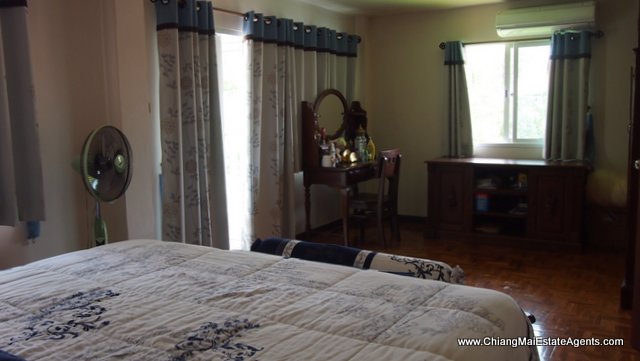 Beautiful Lakeside Home for Sale in Thippirom