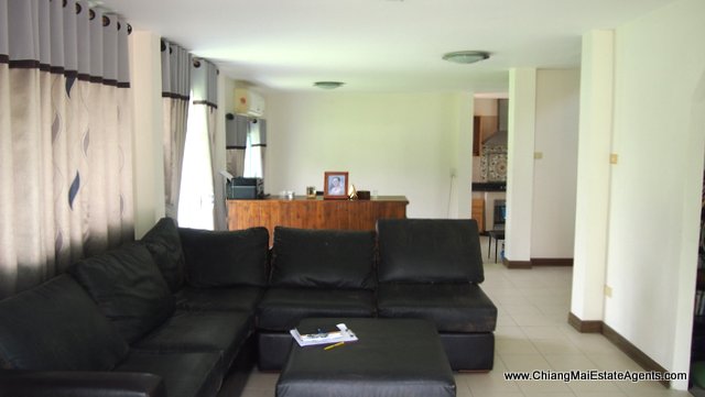 Beautiful Lakeside Home for Sale in Thippirom