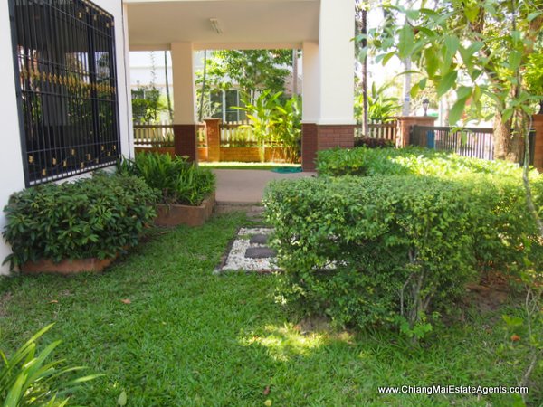 3 Bedroom Home in Moo Baan Lanna Thara
