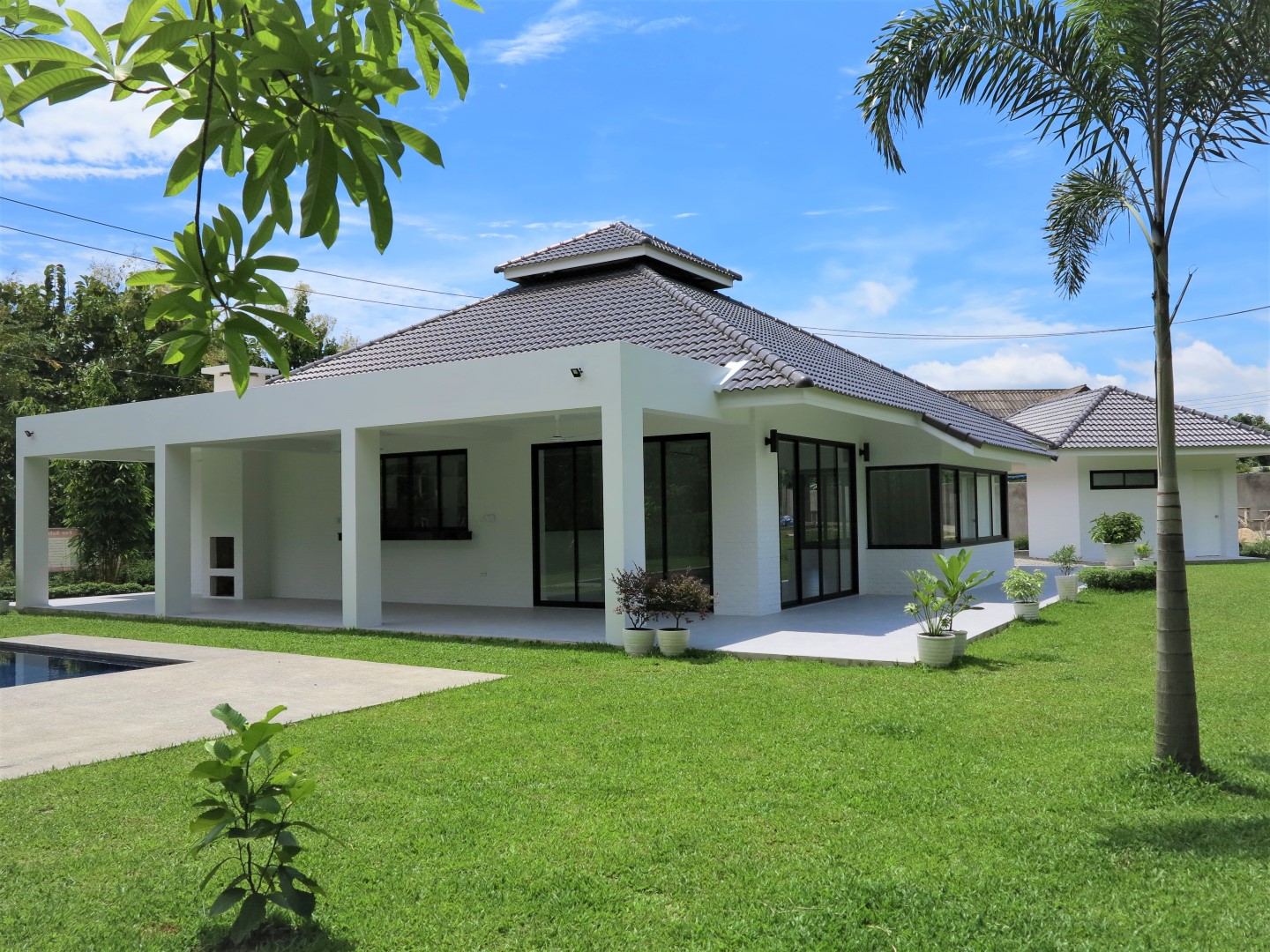 Single Story Home With Private Pool