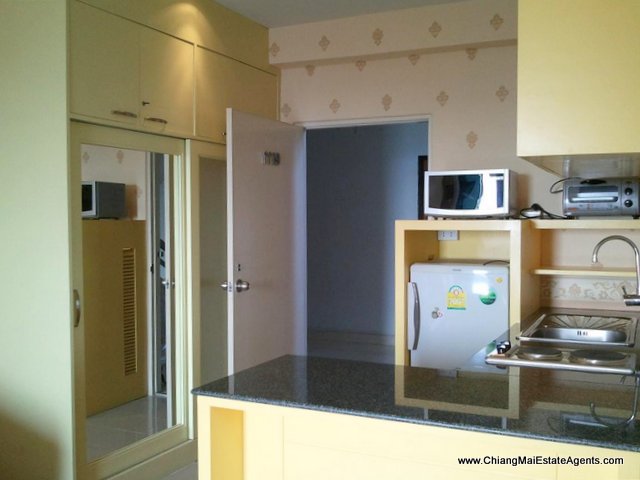Riverside Condo with City View