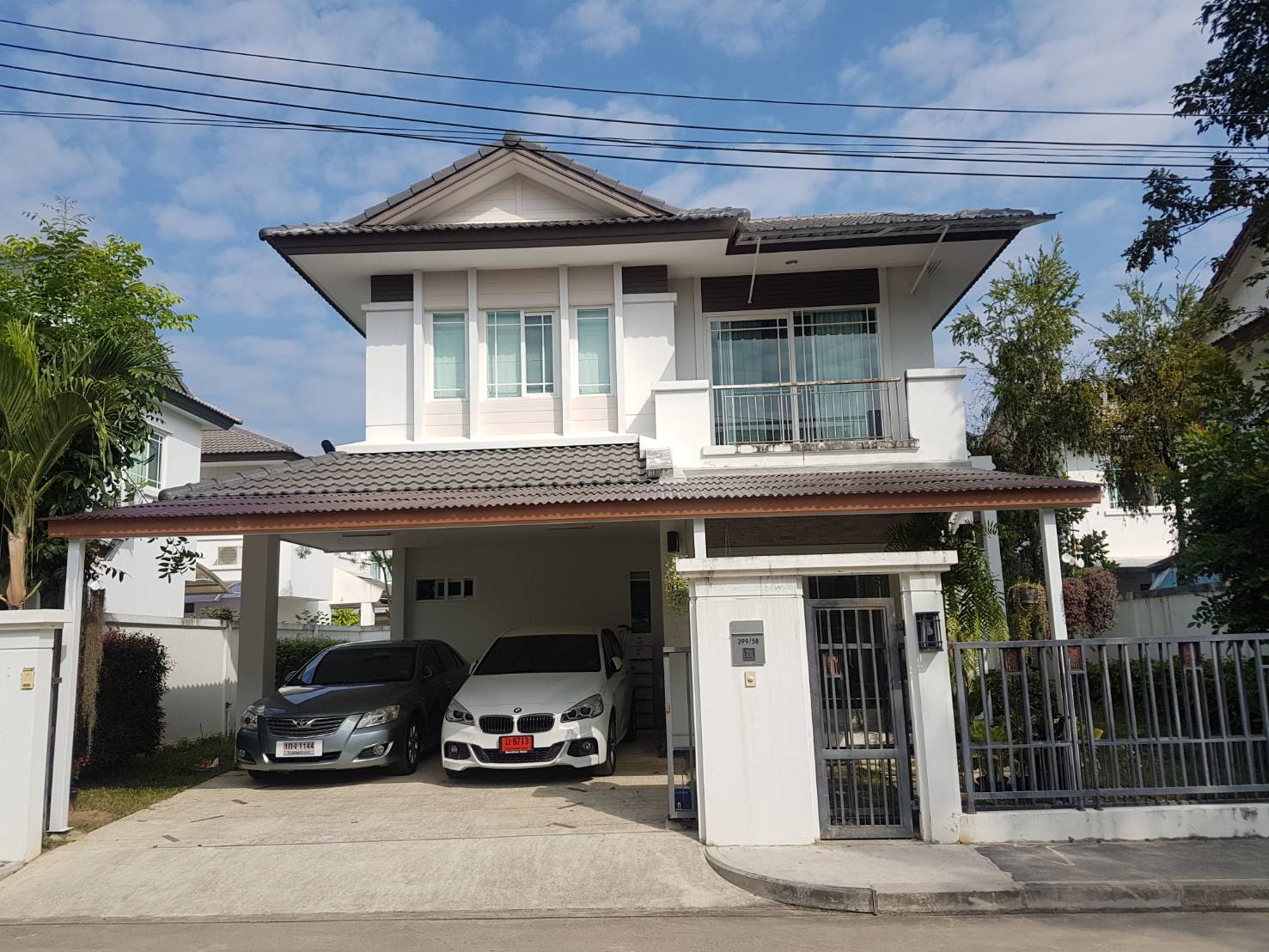 House for rent in Sriwalee Serene Lake