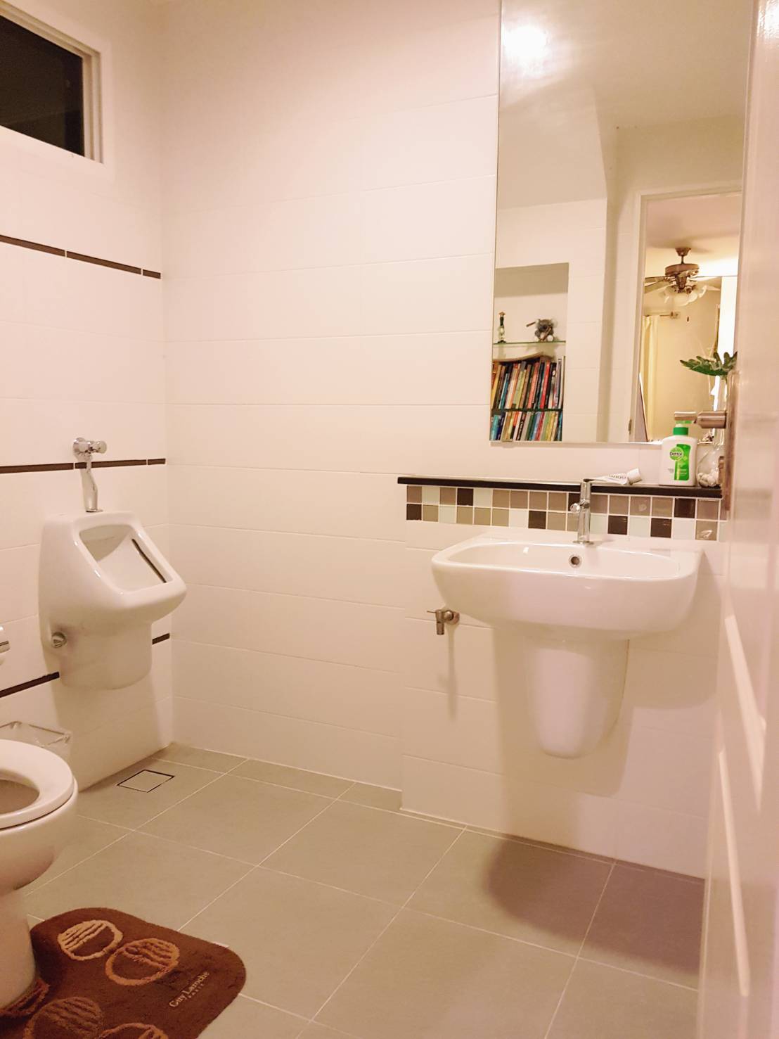 House for rent in Sriwalee Serene Lake