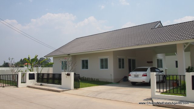 3 Bed, 2 Bth Bungalow For Rent