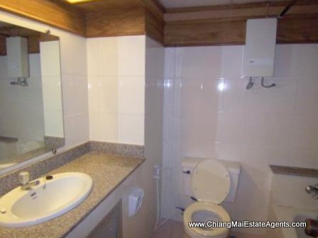 Studio Condo For Rent Near CMU