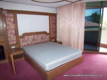 Studio Condo For Rent Near CMU