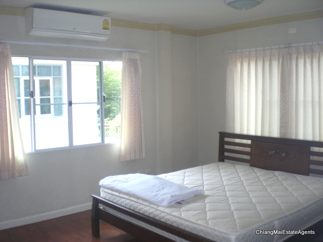 Very Comfortable 3 Bedroom/ 3 Bathroom Home for Rent in Sansai