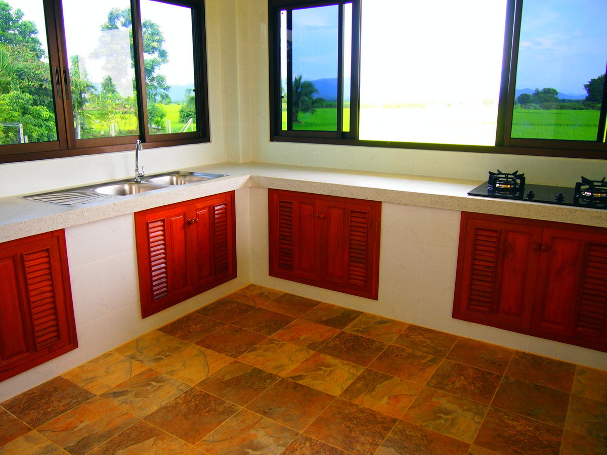 Beautiful New Home in Scenic Location