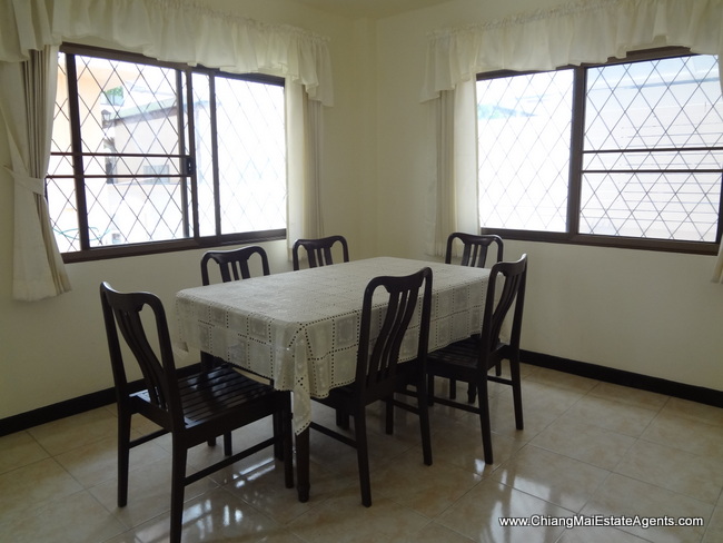 3bedrooms house for Rent
