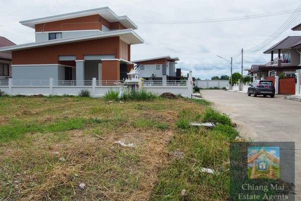 Double Plot Land For Sale in Koolpunt 9 - Land