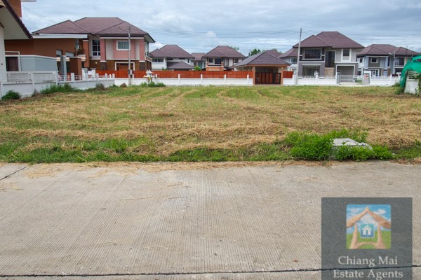 Double Plot Land For Sale in Koolpunt 9 - Land