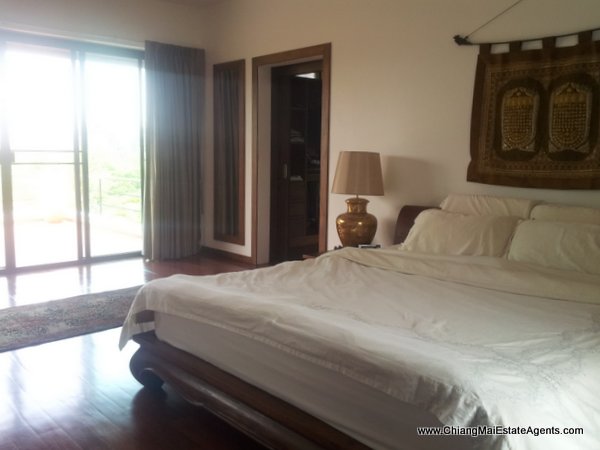 Luxury 4 Bedroom Home in Nam Phrae