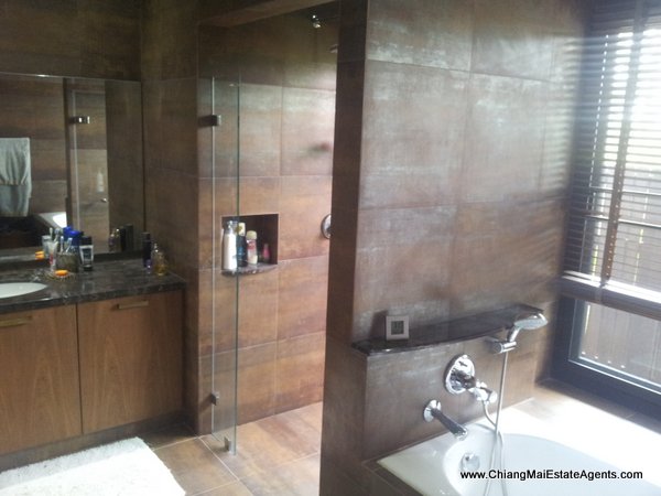 Luxury 4 Bedroom Home in Nam Phrae