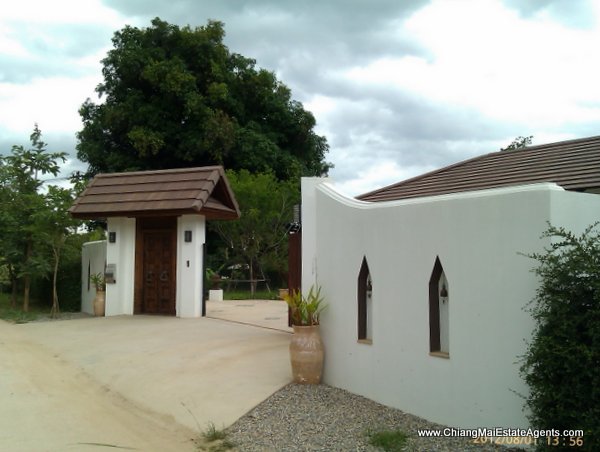 Luxury 4 Bedroom Home in Nam Phrae