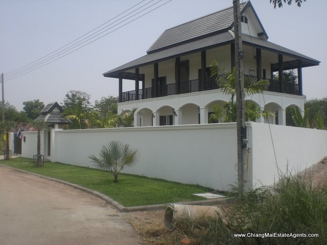Colonial Style Home for Rent