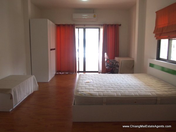 3 Bedroom Home For Rent in Koolpunt 6