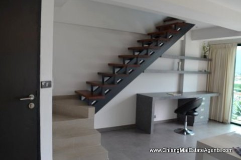 3 Floor Condo for Rent