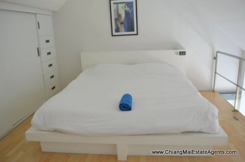 3 Floor Condo for Rent