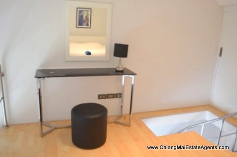 3 Floor Condo for Rent