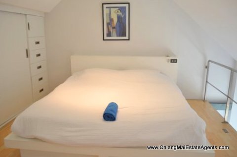 3 Floor Condo for Rent