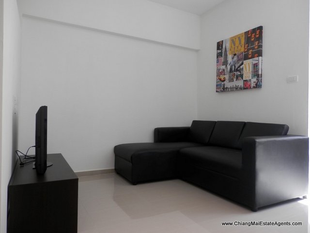 Beautifully Furnished Studio Condo For Rent