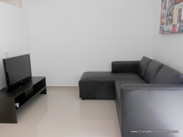 Beautifully Furnished Studio Condo For Rent