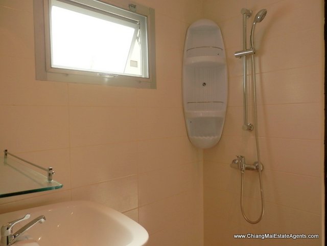 Beautifully Furnished Studio Condo For Rent