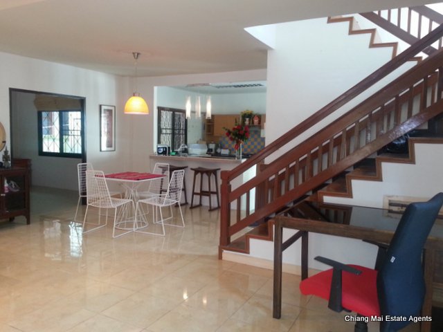 House with 2 Plots of Land for Sale