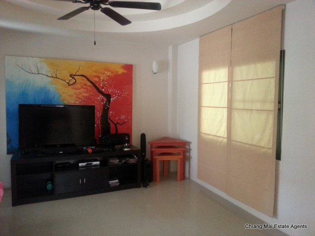 House with 2 Plots of Land for Sale