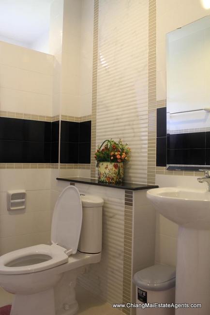 Nicely Furnished 3 Bed in San Kamphaeng