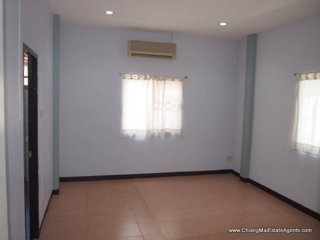 2 Bungalows for Rent in Thippamon