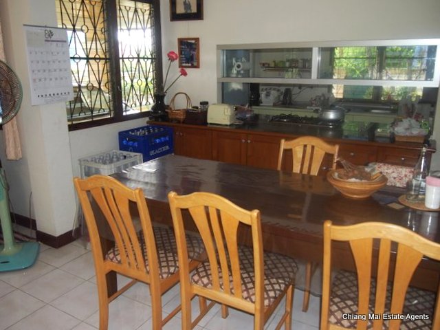 Nice Bungalow For Sale In Rungaroon3