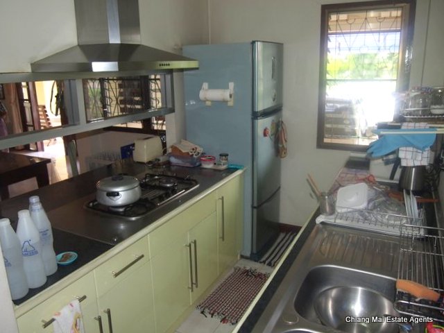 Nice Bungalow For Sale In Rungaroon3