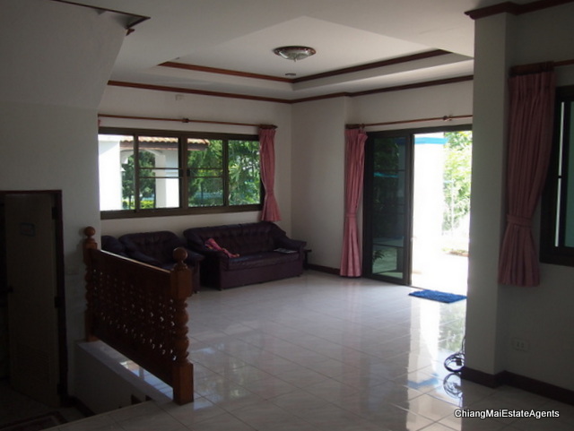Large 4 Bedroom/3 Bathroom Home For Rent
