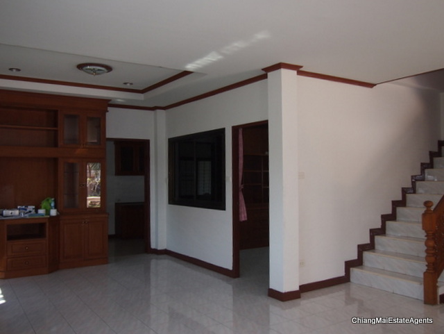 Large 4 Bedroom/3 Bathroom Home For Rent