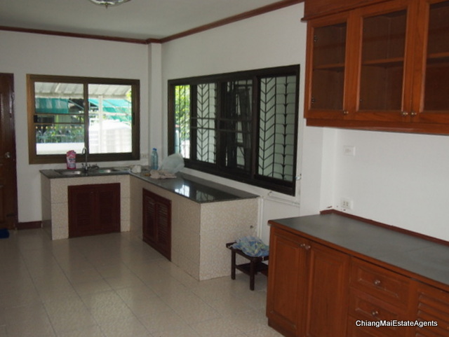 Large 4 Bedroom/3 Bathroom Home For Rent
