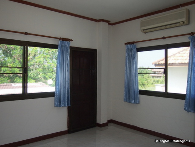 Large 4 Bedroom/3 Bathroom Home For Rent
