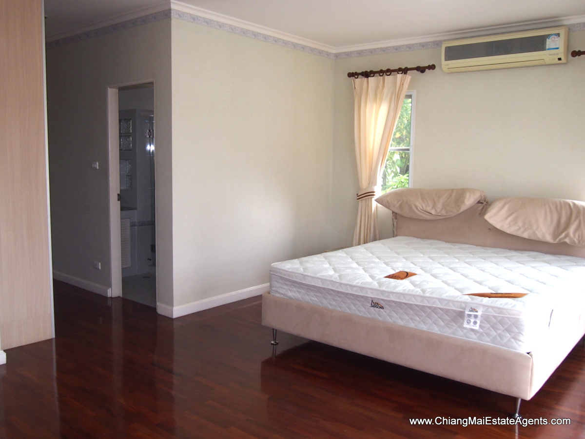 4 Bedroom Home in Land and House for Sale