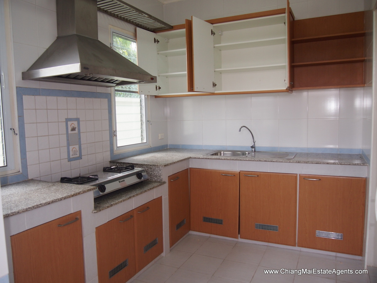 4 Bedroom Home in Land and House for Sale