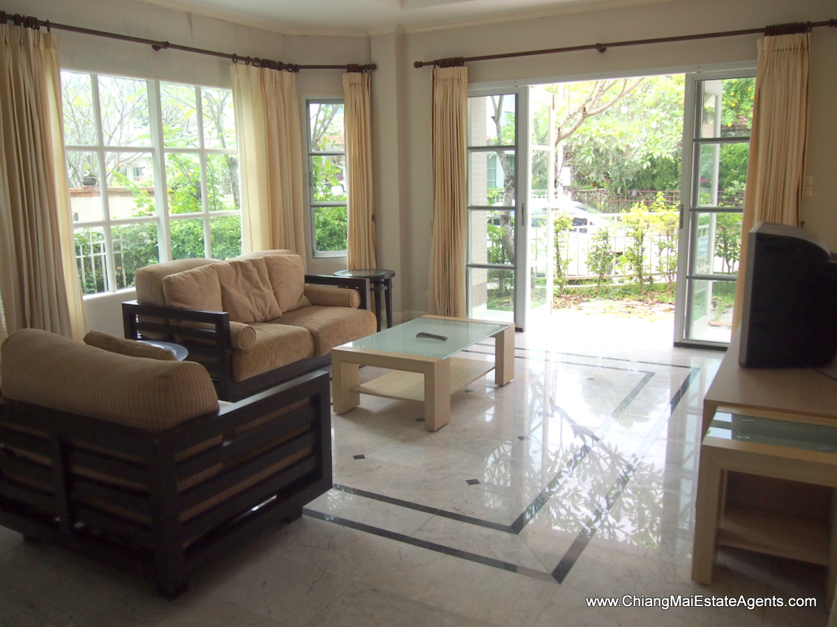4 Bedroom Home in Land and House for Sale