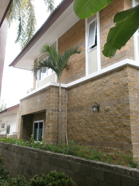 Spacious Luxury in Hang Dong