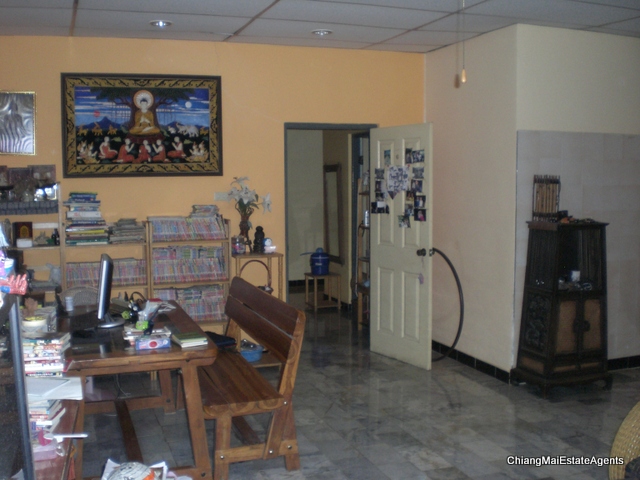 Beautiful Property for Sale with 3 Houses and Large Private Pool