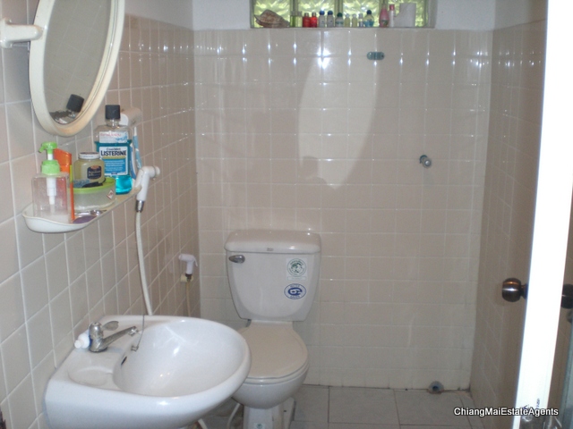 Beautiful Property for Sale with 3 Houses and Large Private Pool
