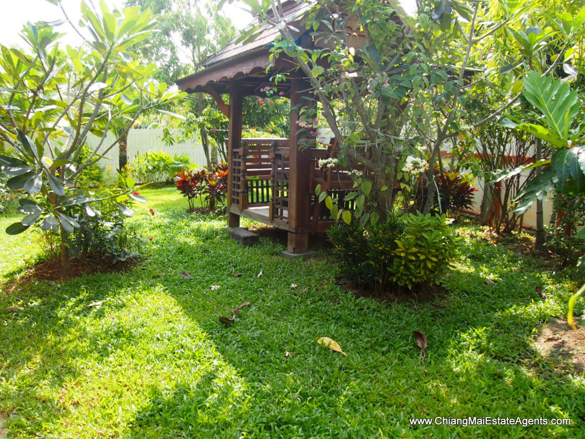 Spacious and Clean - 3 Bed Bungalow in Sansai