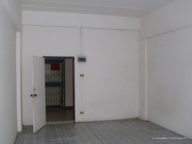 Bargain Priced Studio Condo For Sale